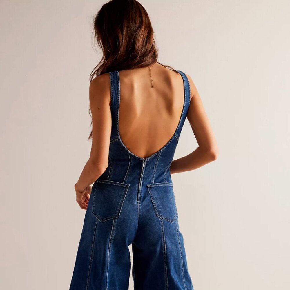 ✨ WE THE FREE Lovers Lane Cropped Denim Jumpsuit Boho Festival Retro Sz Small ✨ - Picture 5 of 15
